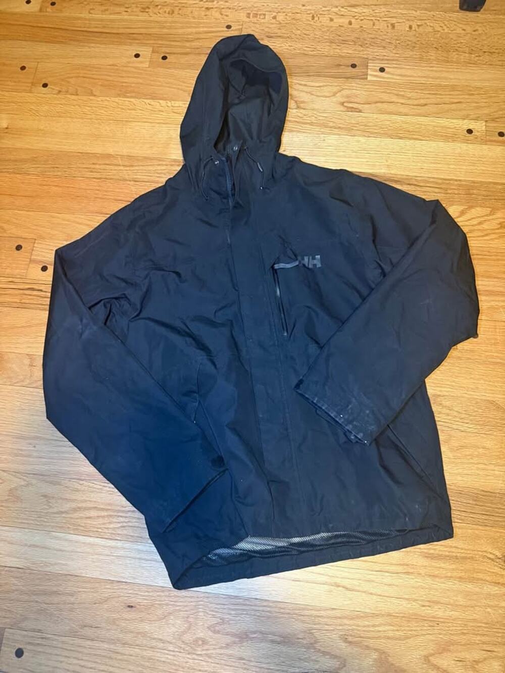 NEW Helly Hansen Waterproof Hooded Rain Jacket Performance Outdoor Men's Sz Sm